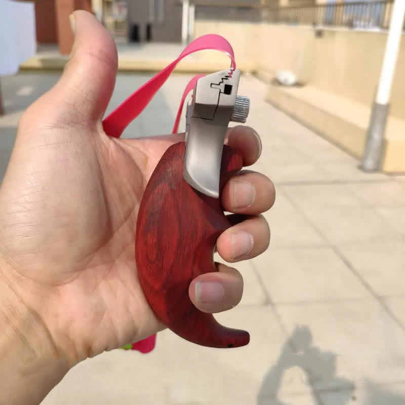 New Stainless Steel Slingshot  - مراجعة Outdoor Hunting News وسعره